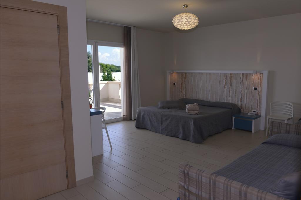 Tabu Hotel Porto Cesareo Exterior foto